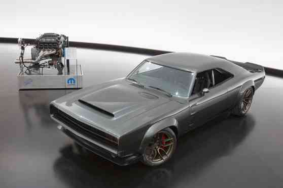 Php 1.5M gets you a 1,000 HP Mopar V8 Hellephant engine image