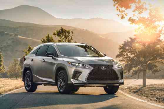 Can you tell what's different on the 2020 Lexus RX? image