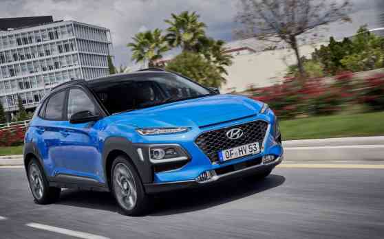Make less trips to the pumps with 2020 Hyundai Kona Hybrid image