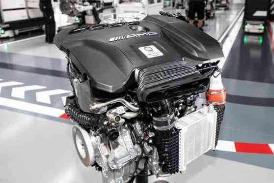 Mercedes-AMG builds world's most powerful four-cylinder engine image