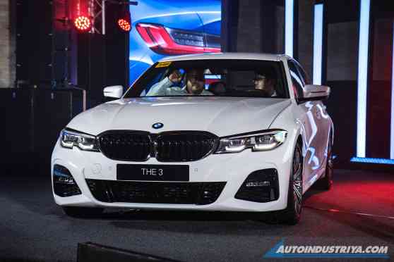 BMW launches 2019 3 Series sedan, only one variant at PhP 4.59M image