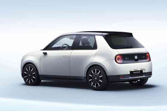 Honda's rear-wheel drive EV to have 50:50 weight distribution image