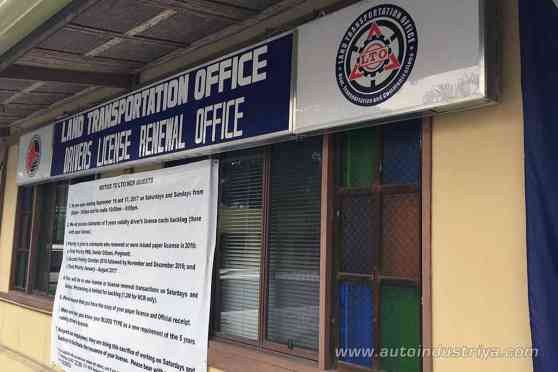 LTO chief says 10-year driver's license validity 'not absolute' image