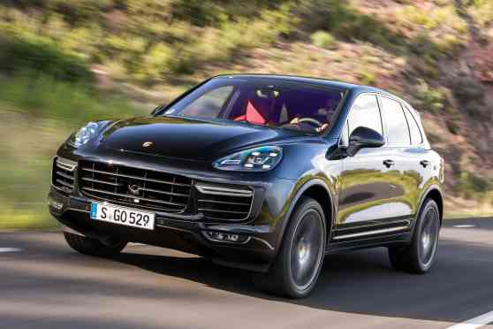 340,000 Porsche Panamera and Cayenne units have a problem image