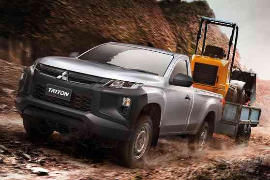 The base Mitsubishi Strada single cab looks like a true business workhorse The base Mitsubishi Strada single cab looks like a true business workhorse image
