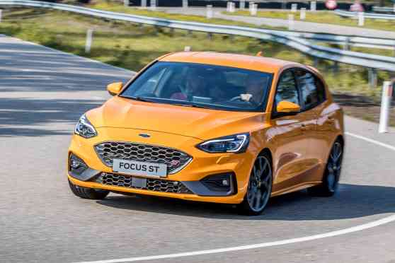 Ford says 2019 Focus ST as quick as Honda Civic Type R image