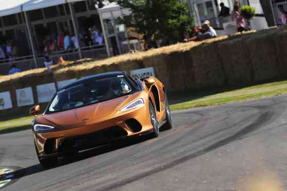 McLaren GT makes dynamic debut at Goodwood image
