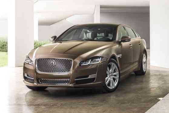 Did Jaguar ditch gas for batteries in 2020 XJ? image