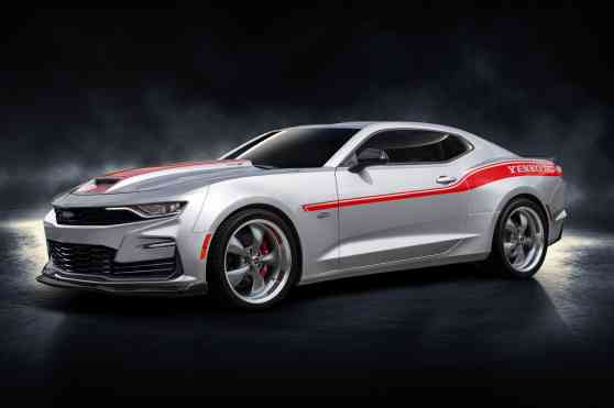 This 1000 HP Chevrolet Camaro can smoke a Shelby GT500 image