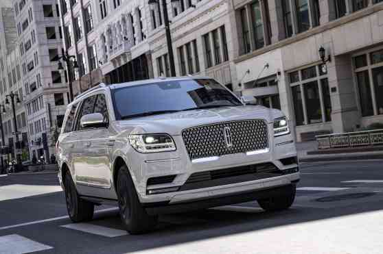 Lincoln deletes some bling from 2020 Navigator image