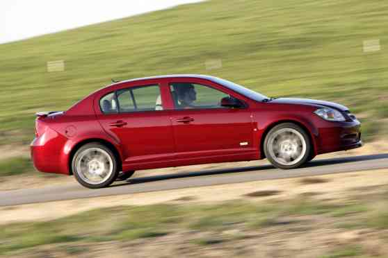 GM recalls 1.3-million vehicles for power steering flaw image