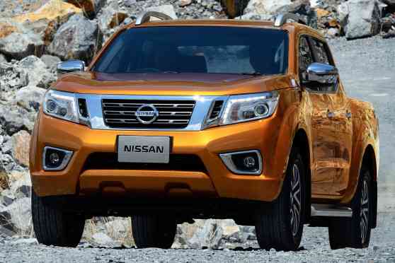 Nissan Navara (finally) gets a big, much-needed touchscreen image