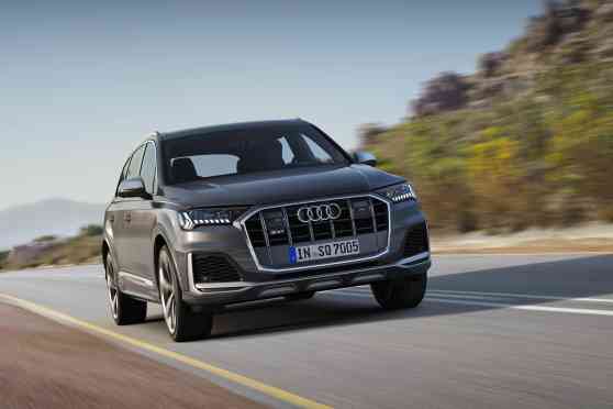 Audi&rsquo;s all-new SQ7 gets electric-powered turbos image
