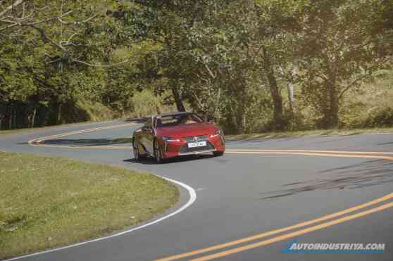 9 ways to keep your mountain drives fun...and safe image