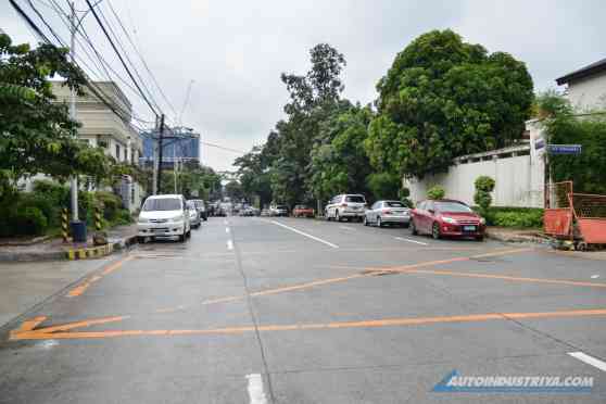 Senator wants to fast track no parking, no car bill into law image