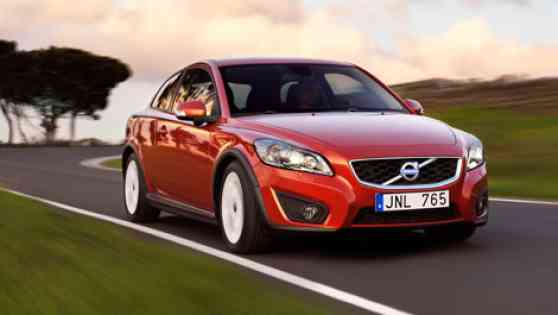 Volvo introduces a new face to the C30 image