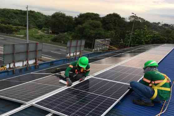 NLEX installs solar panels on major toll plazas to cut carbon footprint image