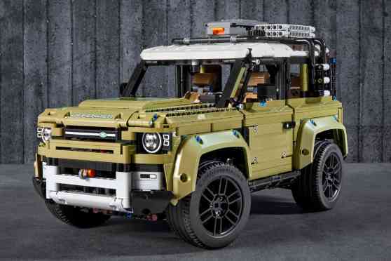 Build your own Land Rover Defender...with Lego image