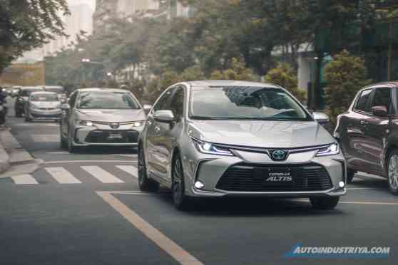 First Impressions: Toyota makes hybrid sense with 2020 Corolla Altis image