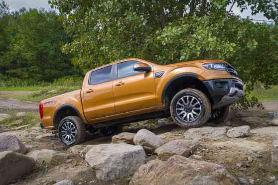 Ford Ranger now has an official 2-inch lift kit from Fox image