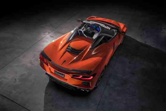 2020 Chevrolet Corvette Convertible flexes new folding hardtop image