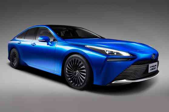 We can't wait to see this hydrogen-powered 2020 Toyota Mirai image