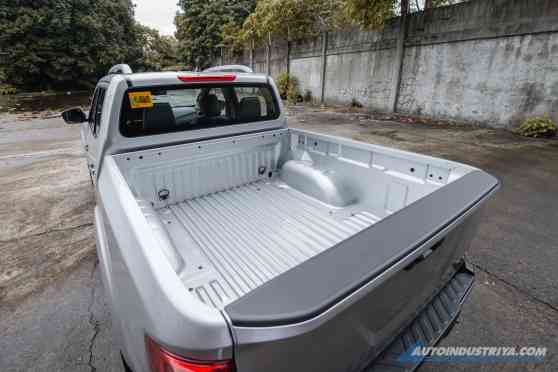 Highway Patrol Group: The pickup bed is NOT for people image