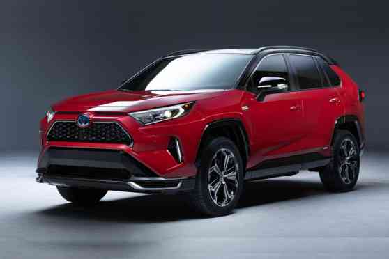 Most powerful Toyota RAV4 will be a plug-in hybrid image