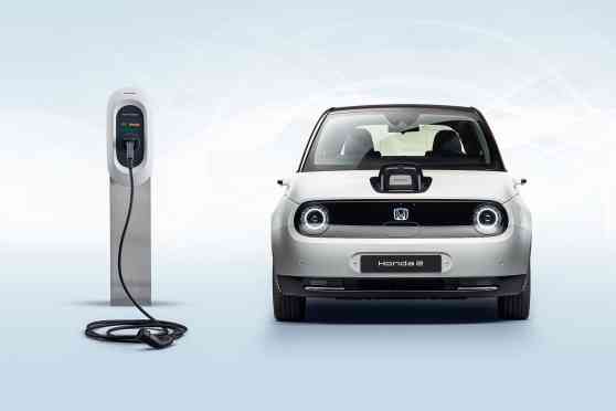 Honda ushers in a new era of hybrid and electric power image