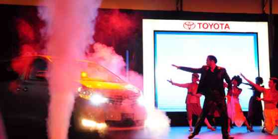 2010 Toyota Alphard debuts in the Philippines image