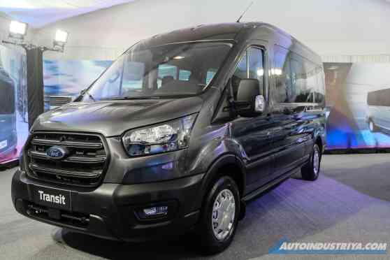 Ford PH goes big with 15-seater Transit, starts at PhP 2.3 million image