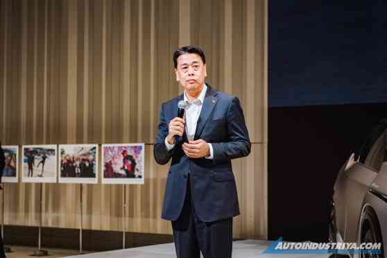 Nissan CEO Makoto Uchida vows to empower people, regain trust image