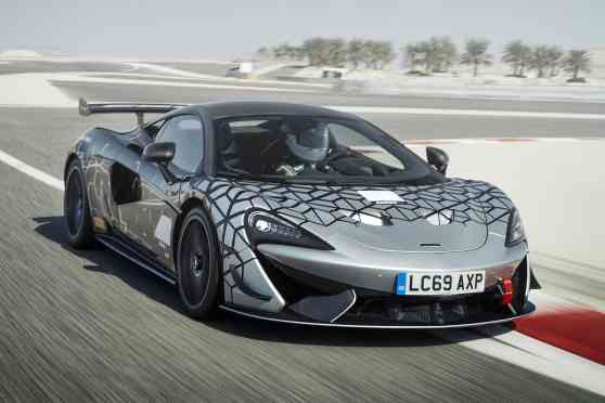 McLaren 620R is a GT4 race car built for the streets image