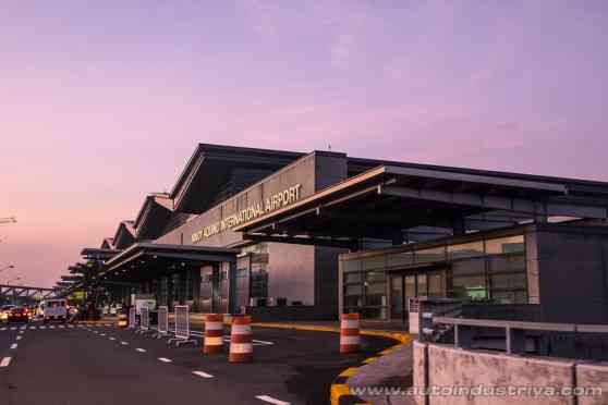NAIA temporarily suspends overnight parking at all terminals image