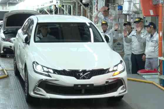 Toyota says goodbye to the Mark X image