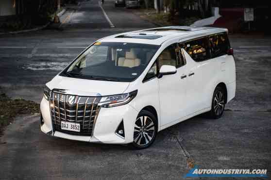 2019 Toyota Alphard V6 image