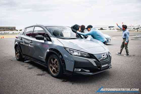 Nissan wants to make driving EVs fun with e-4ORCE AWD image