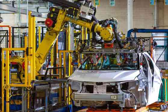 General Motors renovating a factory to only make electric vehicles image