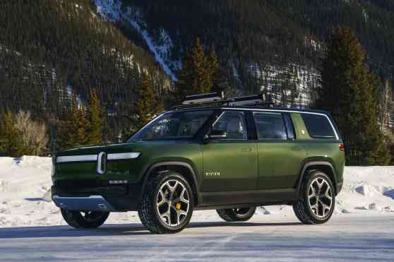 Lincoln will build their first electric vehicle with Rivian image