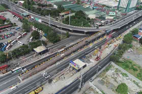 SLEX to close lanes and exits for Skyway extension image