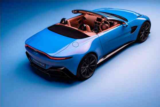 2020 Aston Martin Vantage Roadster is just gorgeous image