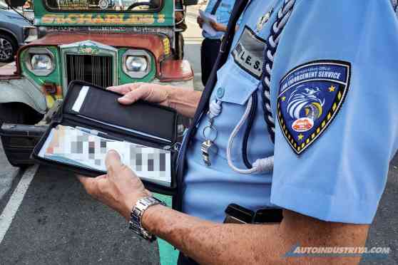 LTO now catching vehicles with silly blinking taillights image