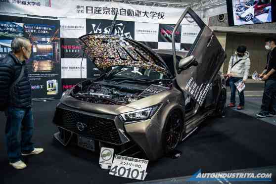 The Crazy Ridiculous Cars of Japan image