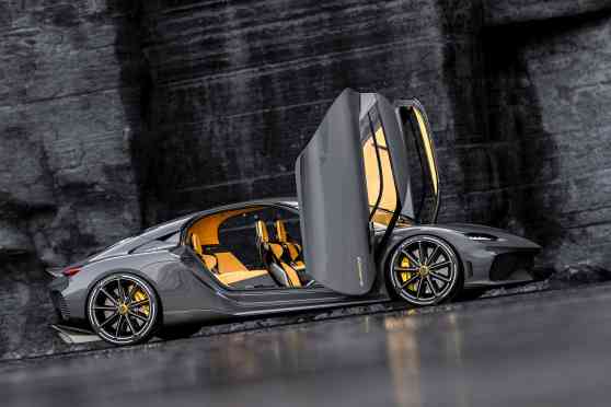 Koenigsegg just made a family-friendly hypercar with 1,700 HP image