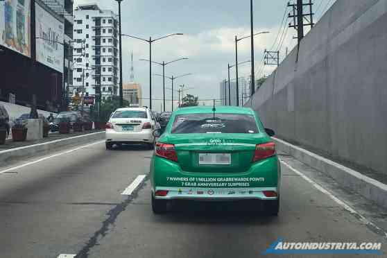 COVID-19: Grab PH suspends GrabShare service image