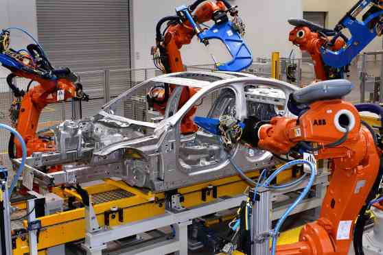 Jaguar Land Rover suspends production for one month image