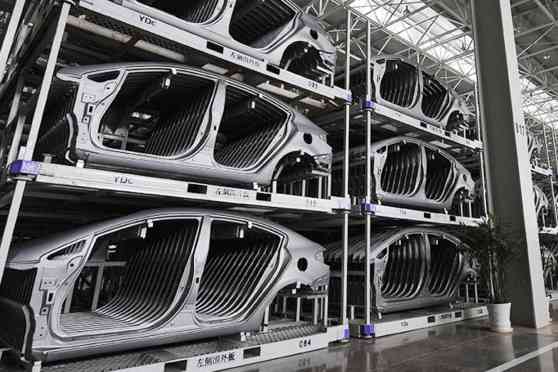 Kia looking to make face masks to help front line workers image