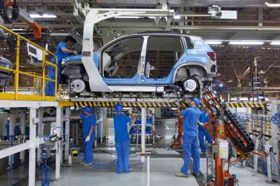 China's auto industry is starting to bounce back image