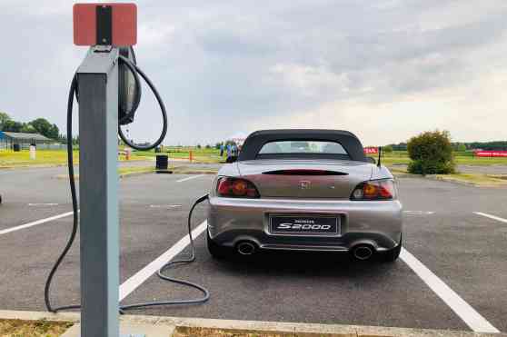 Honda just converted this S2000 into an electric car image