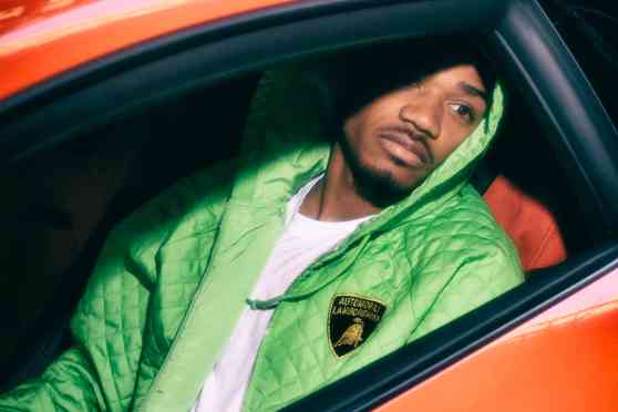 Lamborghini x Supreme collaboration released; sold out image